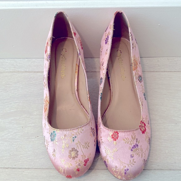Pink City Classified Heels. Size 8.5 - Picture 7 of 7